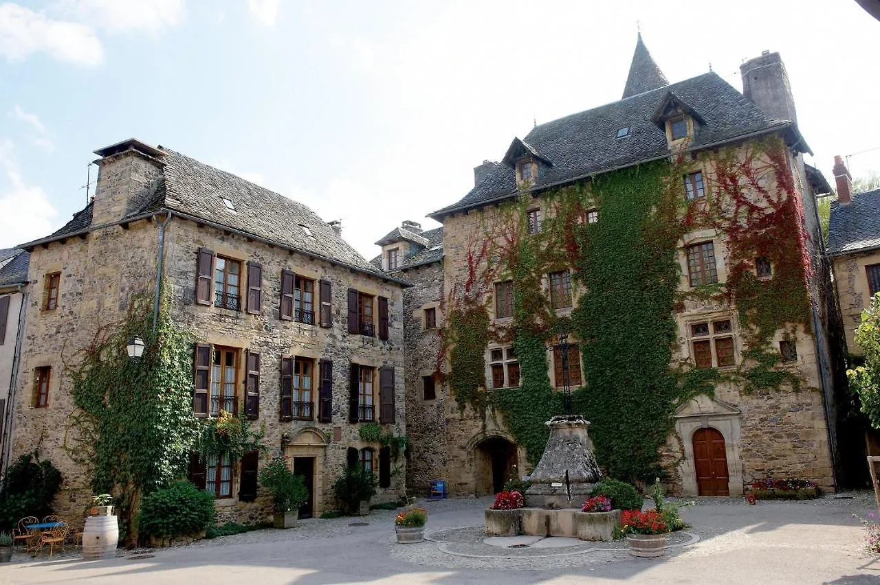 Jolie Maison Deux Chambres Et Canape-Lit #Au Coeur Du Village# Sainte-Eulalie-d'Olt Holiday home